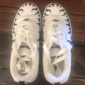 New Lightening Heelys